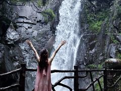 -藏龙百瀑风景区