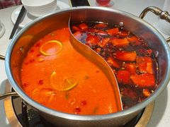 叻沙海鲜锅拼麻辣飘香锅-川越泰火锅(吉利大厦店)