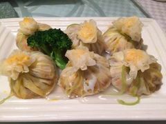 -王朝大酒店徐汇店-地面停车场