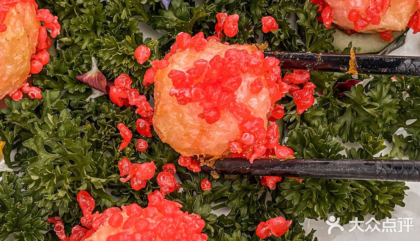 很多人都是慕名而来 主要是味道好吃到爆↓