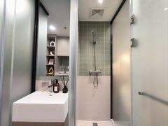 -东方体育中心(地铁站)