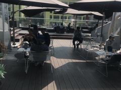 -UNI UNI(环亚凯瑟琳店)