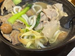 -丽虹云南过桥米线(兴工街店)
