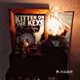 绿色复古风的咖啡小店