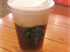 大溪地绵云冷萃-星巴克臻选(武汉首义汇店)