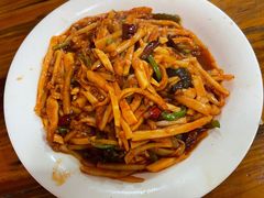 鱼香肉丝-卢庄(江汉路店)