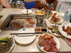 -爱客得牛排海鲜烤肉·火锅自助(春熙路黑金好店)