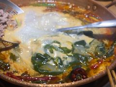 -洱火云南酸菜牛肉火锅(石景山当代商城店)