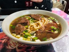 -桃源街正宗山东牛肉面