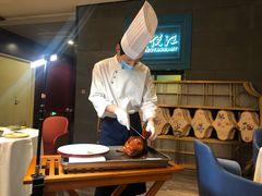 精品烤鸭-悦江(梅奔中心店)