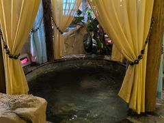 -泉城欧乐堡戏水湾艺术养生温泉