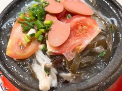 -刚砂锅鸡丝米线