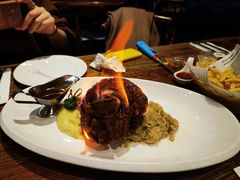 -1886德国汽车餐厅(外滩十六铺码头店)