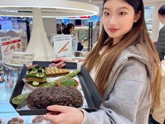 -HOT CRUSH趁热集合·现烤面包(上海环球港店)