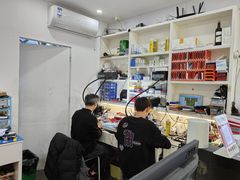 -修卜凡二手严选店·手机维修·回收租赁(川沙地铁站店)