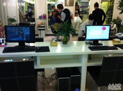 给客人们准备的电脑哦·-DRG达人馆造型