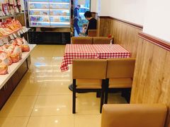-红宝石·鲜奶小方·海派西点房(浦三店)
