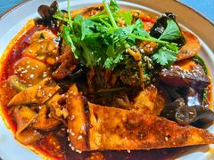 -伊带伊路新疆美食府(呼家楼店)