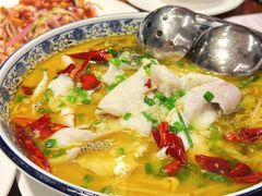 醒胃酸菜鱼-香江中餐厅·招牌鱼生·老广味道(长隆香江酒店)
