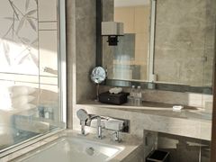 -上海宝华万豪酒店