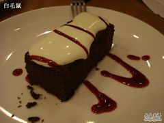 巧克力泡蛋糕-榖屋house of flour(张江首店)