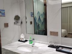 -山明水秀大饭店