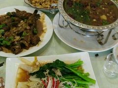 -龙香居海鲜浑锅家常菜·特色驴肉