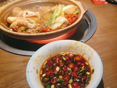 -蔡婶牛腩牛杂煲(长安万科店)
