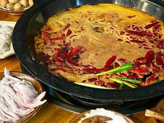 -黄潇洒老火锅(九眼桥宏济巷店)