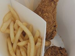 -麦当劳(东岳大道店)