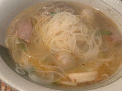 -上海漕河泾万丽酒店