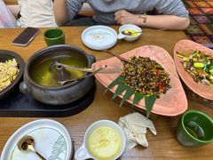 -云海肴·汽锅鸡·云南菜(天山百盛优客店)