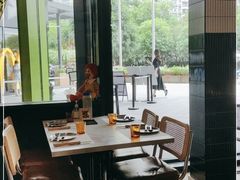 靠窗位-POKIPOKI泰食谷仓东南亚菜(侨香店)