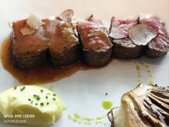 -弦月窗LUNETTE BY AMANDA(复兴路店)