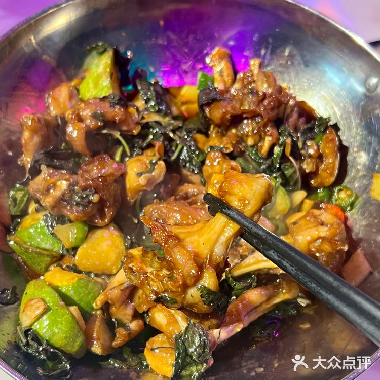 南宁这家！！烤牛肉有两把刷子！！好嫩！！