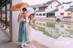 -唯一旅拍·颂当代影像艺术中心(上城店)