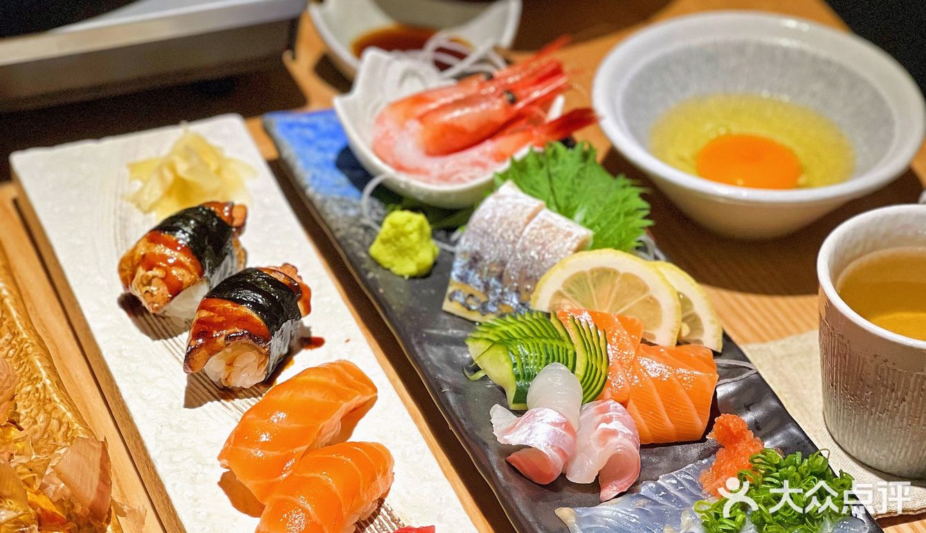 闹市中的静区日料店，上下两层打造专属用餐空间‼️