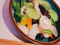 橄榄油炒时蔬-阿娜尔·新疆菜(宜家荟聚中心店)