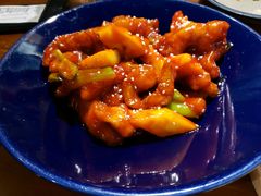 菠萝咕咾肉-觅山云南菜(泊富ICITY店)