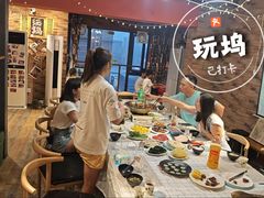 -玩坞轰趴馆·户外团建聚会主题生日派对馆(世豪广场店)