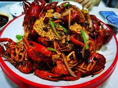 干煸秘制小龙虾-香满锅老北京羊蝎子火锅·家常菜(新街口店)