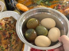 -丹水桥地锅鱼·翘嘴鲌·地方特色全鱼宴(丹江口大坝店)