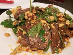 干拌牛肉-蜀中吴养生板栗鸡(会展店)