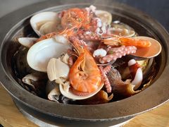 石锅原汁海鲜汇-鲁采LU STYLE(新天地店)