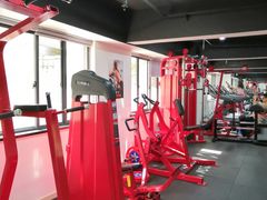 器械区-坚果健身24小时工作室(定西路店)