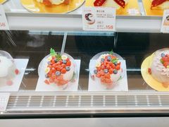 -花花卷卷·鲜食蛋糕(静安久光百货店)