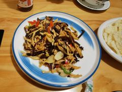 -小厨子私房菜·云南美食店