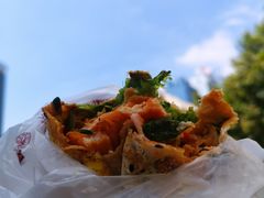煎饼果子加里脊肉-新农村煎饼果子(香港花园店)