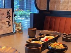 -铭牛烧肉·和牛海鲜自助(高新月牙湖店)