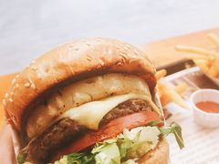 -The Habit Burger Grill 哈比特汉堡(复兴soho店)